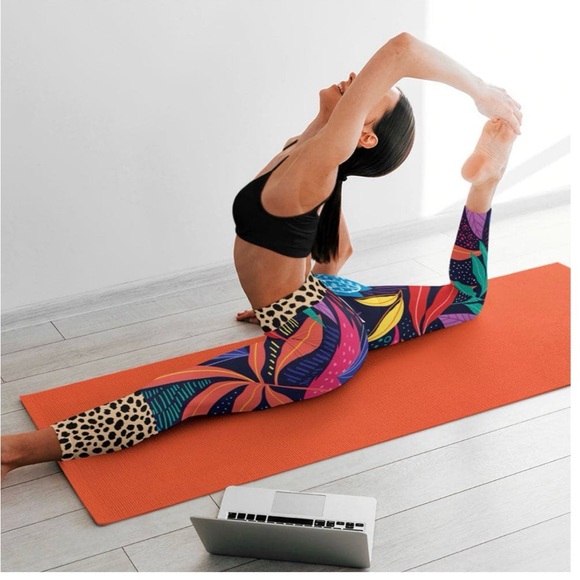 Like new Loony Legs Floral Leggings "Animal Leaves" Blue/Orange/Green - Picture 2 of 9